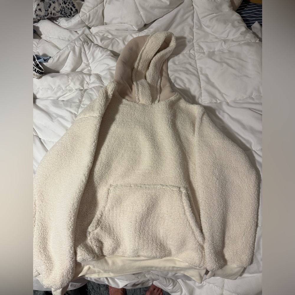 Never Worn Womens Talentless Sherpa Hoodie - Picture 3 of 5